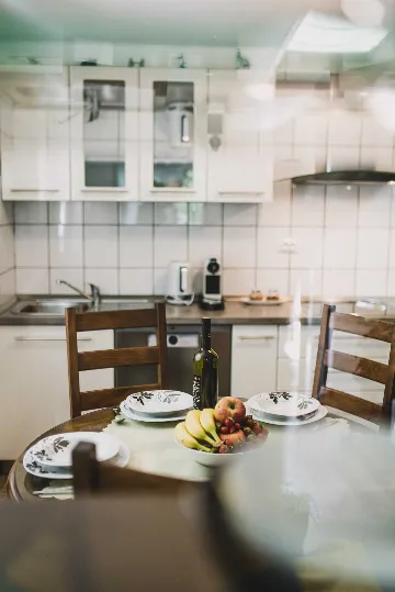 Split 3-Bedroom Apartment with Private Garden