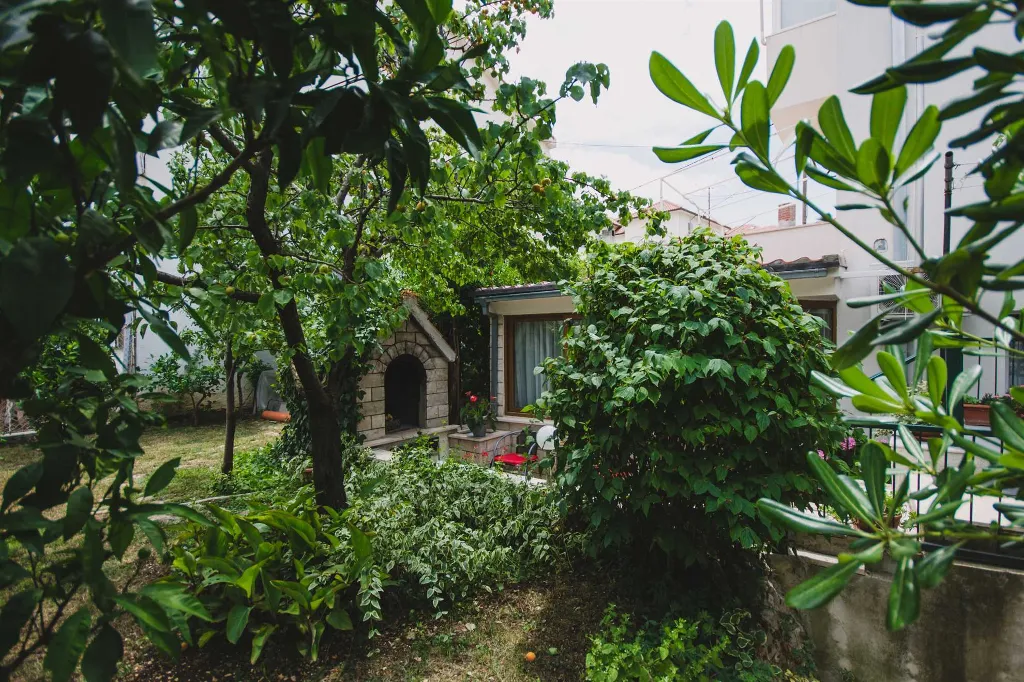 Split 3-Bedroom Apartment with Private Garden