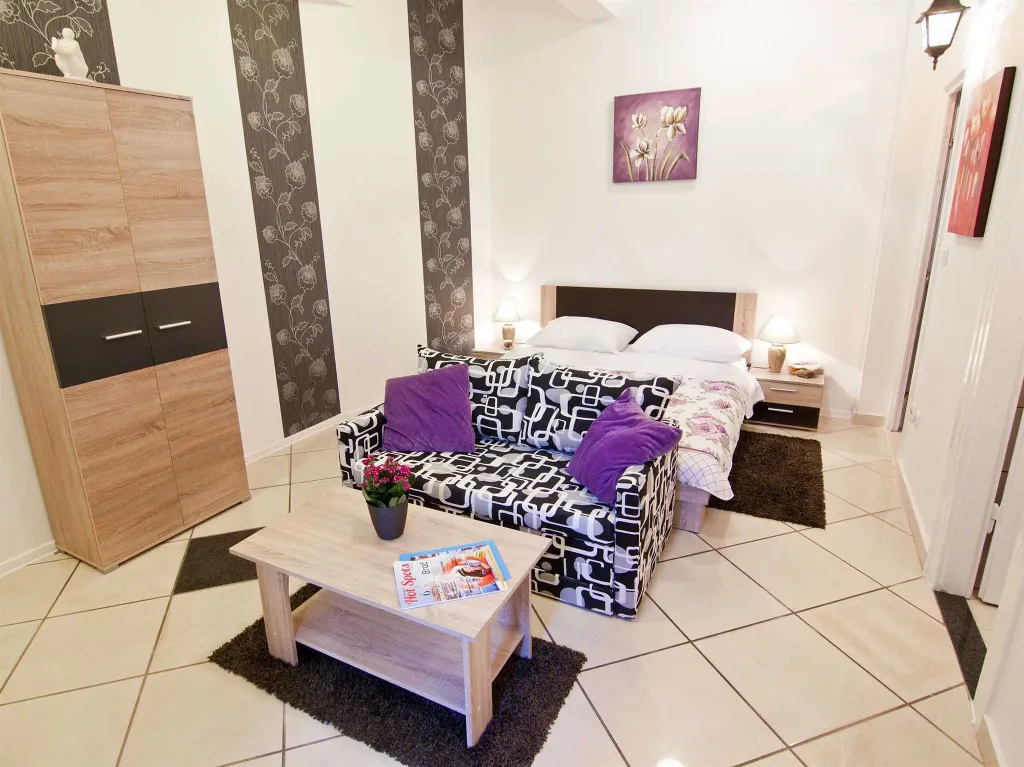 1-Bedroom Apartment in Split for up to 3 Guests