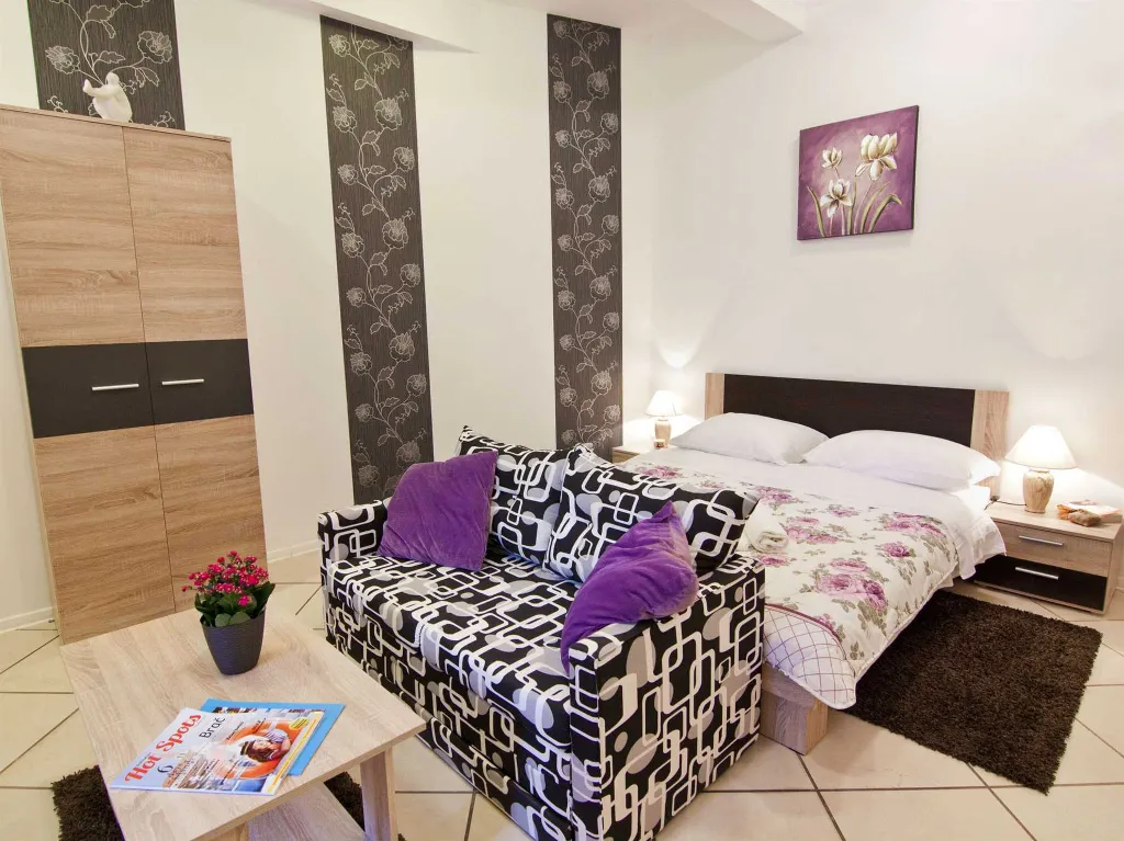 1-Bedroom Apartment in Split for up to 3 Guests
