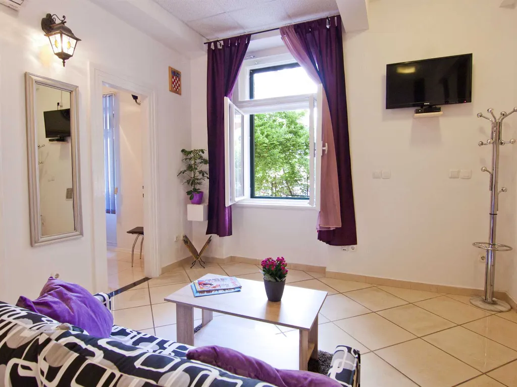 1-Bedroom Apartment in Split for up to 3 Guests