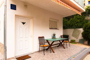 Ground-Floor 1-Bedroom Apartment in Split