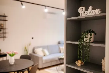 Split 1-Bedroom Apartment for 3 Guests