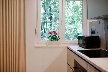 Split 1-Bedroom Apartment for 3 Guests