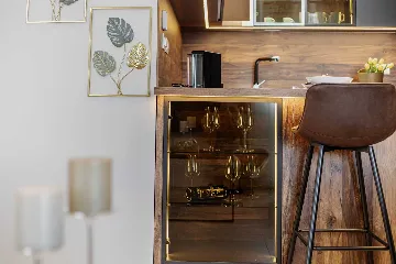 Modern Split Apartment for 4 with Wi‑Fi