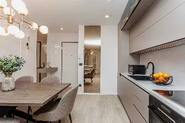 Split 2-Bedroom Apartment for Up to 5 Guests