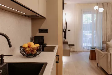 Split 2-Bedroom Apartment for Up to 5 Guests