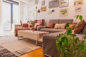 Split Apartment for Up to 5 with Balcony