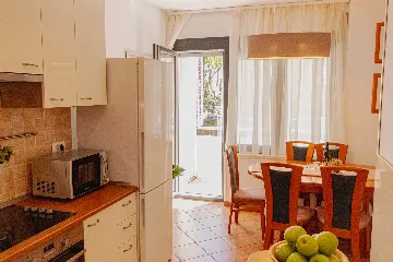 Split Apartment for Up to 5 with Balcony