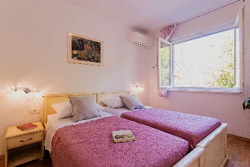 Split Apartment for Up to 5 with Balcony