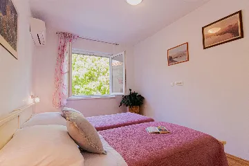 Split Apartment for Up to 5 with Balcony