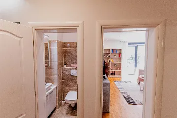 Split Apartment for Up to 5 with Balcony