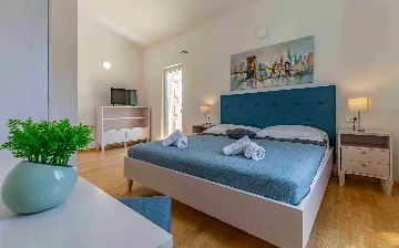 4-Bedroom Villa with Private Pool in Pula