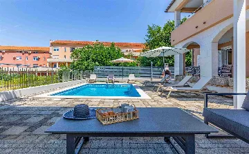 4-Bedroom Villa with Private Pool in Pula