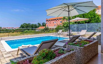 4-Bedroom Villa with Private Pool in Pula