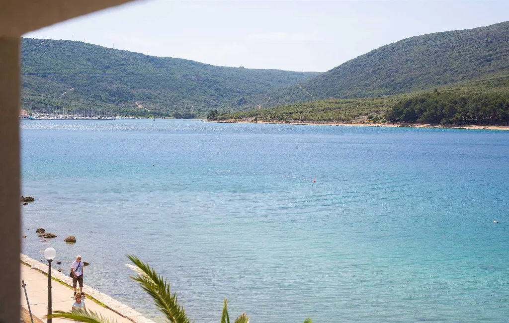 Deluxe Sea-View Suite Room in Cres