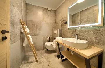 Deluxe Suite Room with Side Sea View in Cres