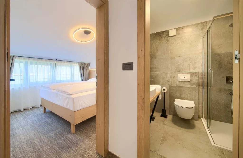 Deluxe Suite with Bay & Port Views in Cres