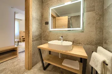 Double Room in Cres with Promenade Views