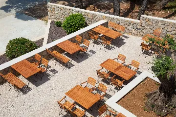 Double Room in Cres with Promenade Views