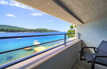 Double Room in Cres with Side Sea View