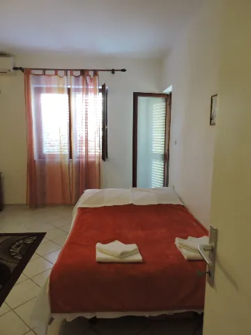 1-Bedroom Apartment in Novalja for Up to 4 Guests