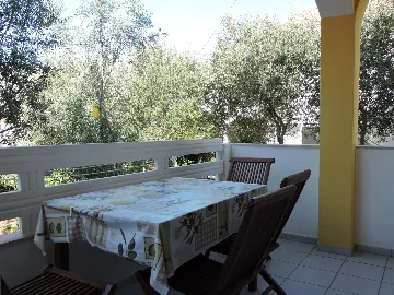 1-Bedroom Apartment in Novalja for Up to 4 Guests