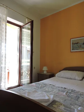 Air-Conditioned 2-Bedroom Apartment in Novalja