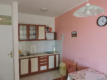 Novalja Apartment for Up to 4 Guests with Balcony