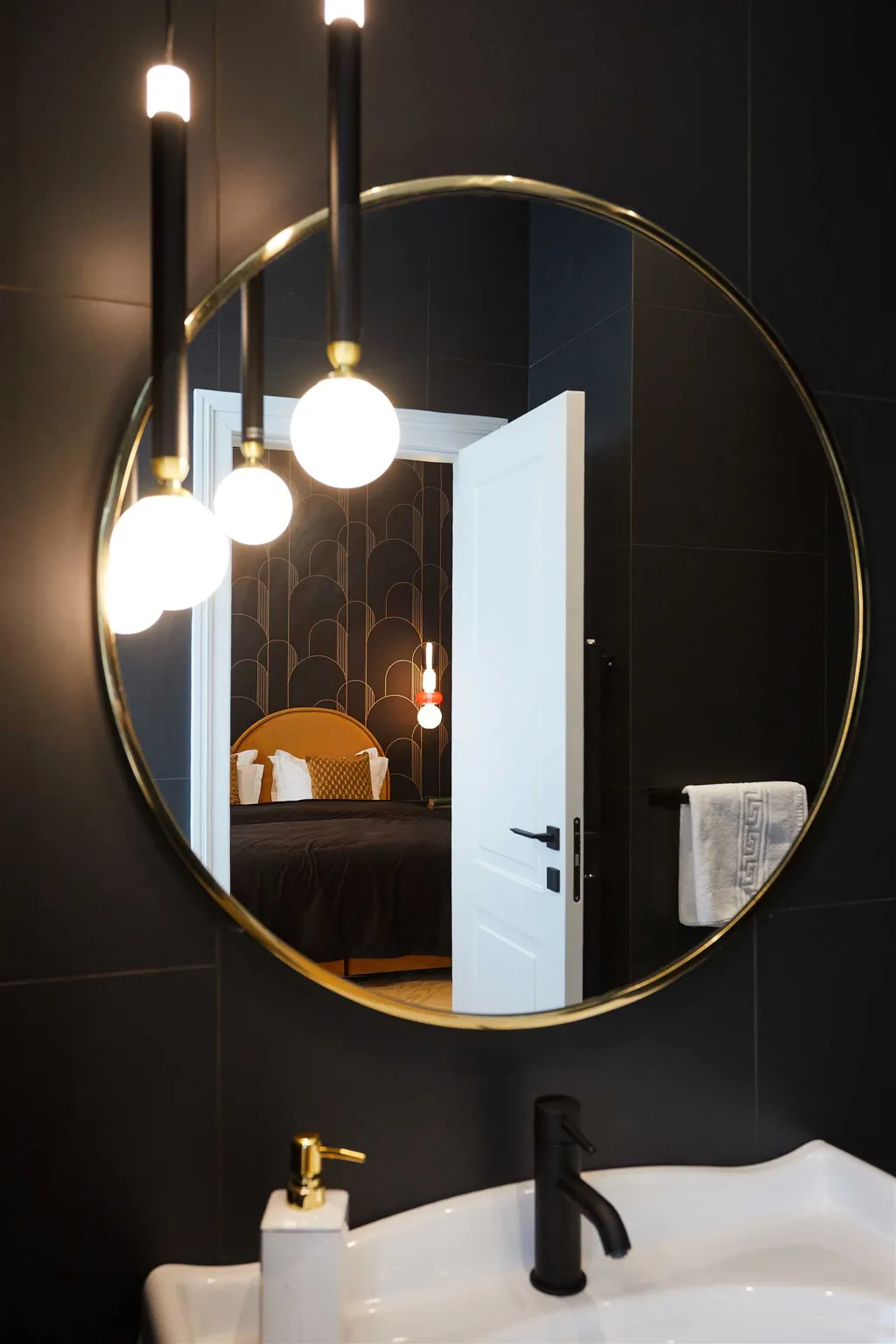 One-Bedroom Apartment in Zagreb