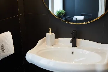 One-Bedroom Apartment in Zagreb