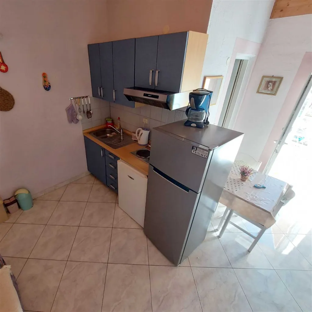 One-Bedroom Apartment in Murter for 3 Guests
