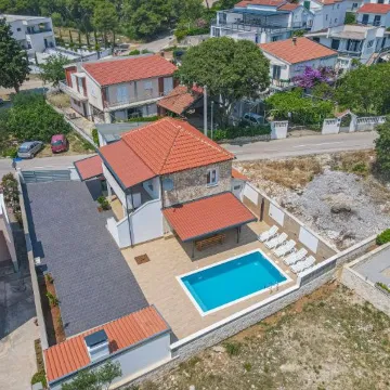 Holiday House in Tribunj for 8 Guests