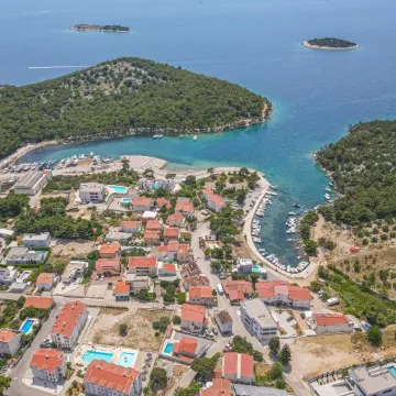 Holiday House in Tribunj for 8 Guests