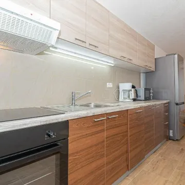 Holiday House in Tribunj for 8 Guests