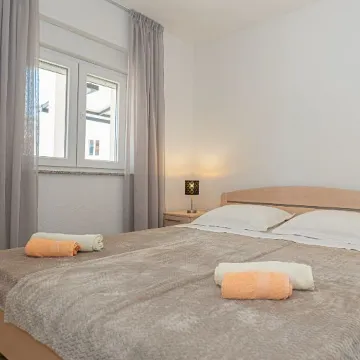 Holiday House in Tribunj for 8 Guests