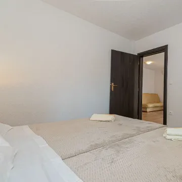 Holiday House in Tribunj for 8 Guests