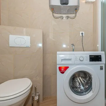 Holiday House in Tribunj for 8 Guests