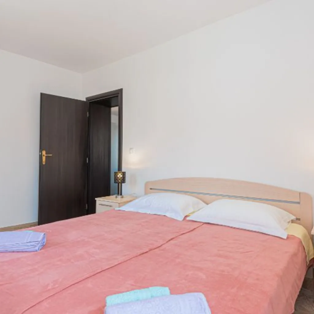 Holiday House in Tribunj for 8 Guests