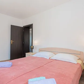 Holiday House in Tribunj for 8 Guests