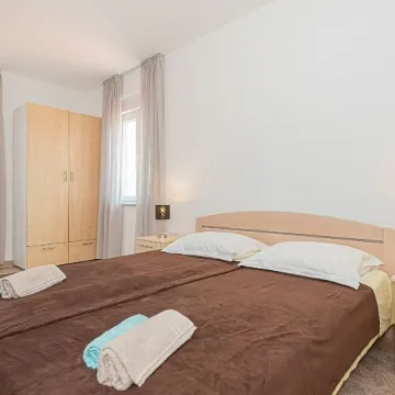 Holiday House in Tribunj for 8 Guests