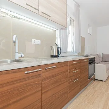 Holiday House in Tribunj for 8 Guests