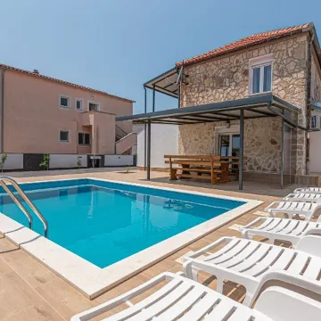 Holiday House in Tribunj for 8 Guests