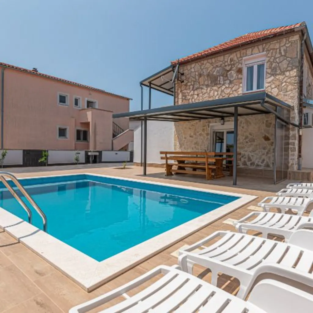 Holiday House in Tribunj for 8 Guests