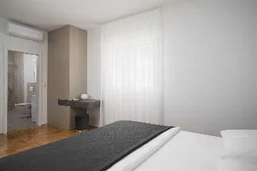 Seaside Retreat House Šibenik with Pool