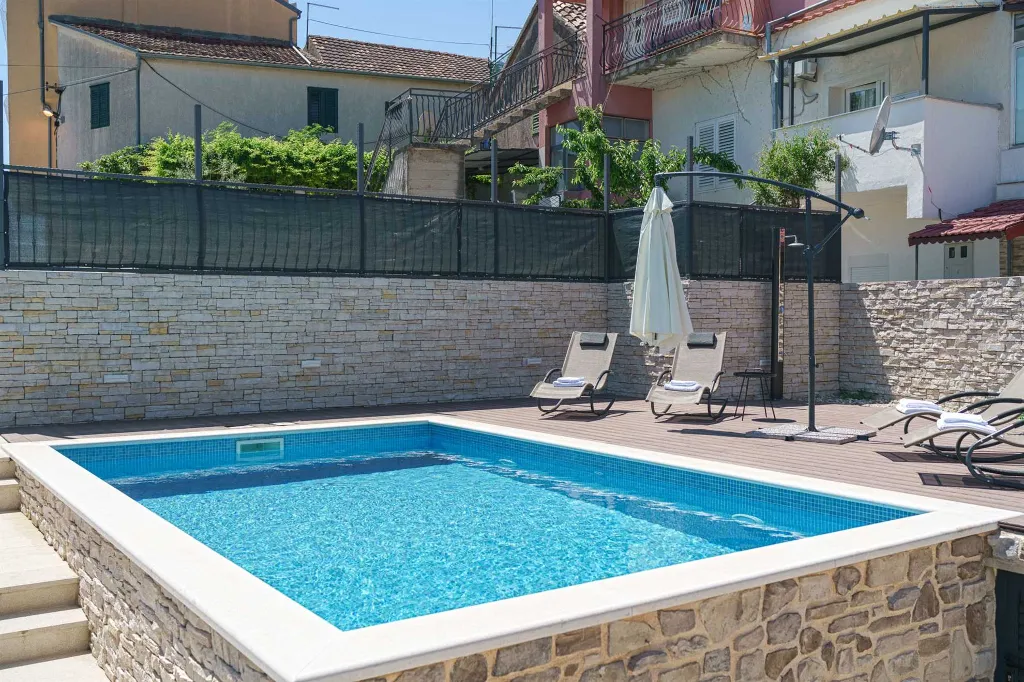 Seaside Retreat House Šibenik with Pool