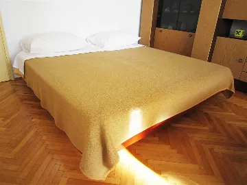 Two-Bedroom Apartment in Primošten with Sea-View Balcony