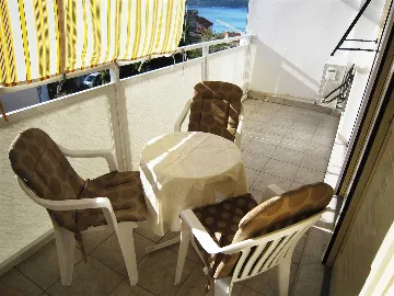 Two-Bedroom Apartment in Primošten with Sea-View Balcony