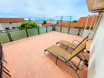 Vodice 3-Bedroom Apartment with Large Terrace