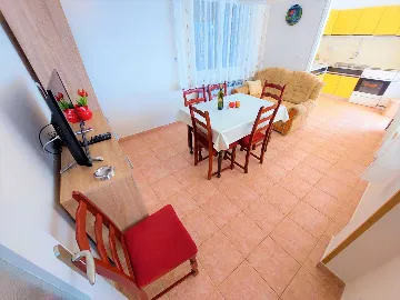 Vodice 3-Bedroom Apartment with Large Terrace